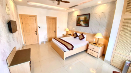 Phòng Executive Double Tulip Hotel 2