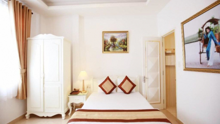 Phòng Executive Double Khách sạn Tulip 1