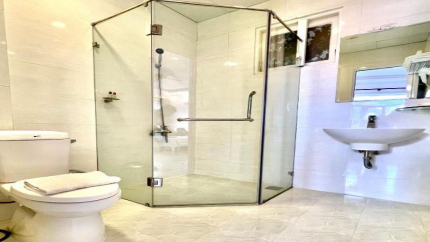 Phòng vệ sinh Tulip Hotel 1 Đà Lạt