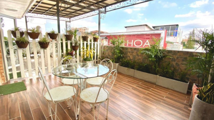 Ban công Khách sạn Tulip 1 Đà Lạt