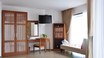 Tiện nghi đầy đủ, phòng có tủ đồ