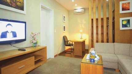 Không gian phòng khách và các tiện nghi trong phòng