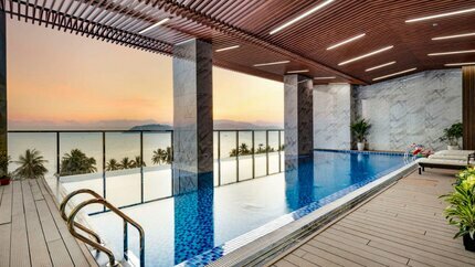 Bể bơi view ngắm hoàng hôn