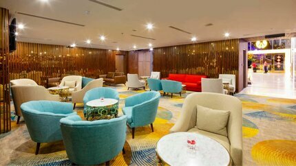 Sảnh dẫn đến quầy bar