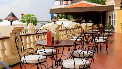 Không gian cafe ngoài trời