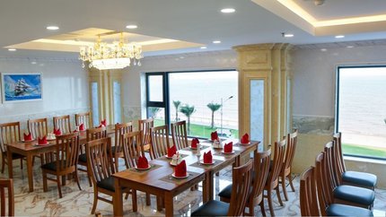 Nhà Hàng Khách Sạn