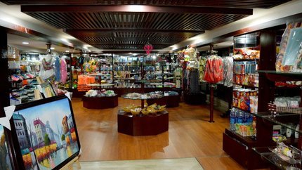 Cửa hàng đồ lưu niệm tại khách sạn