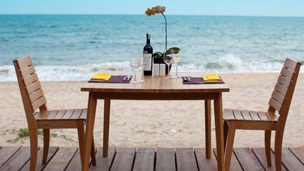 Nhà hàng bên bờ biển