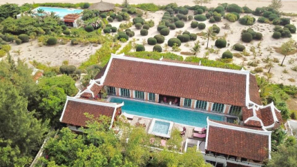 Villa Louise Beach Resort Huế