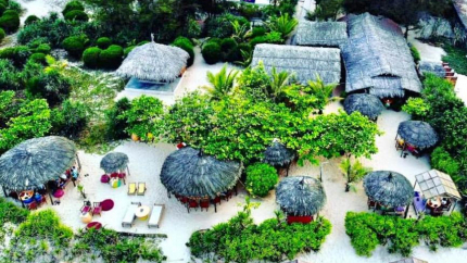 Villa Louise Beach Resort Huế
