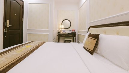 Phòng được thiết kế tối giản