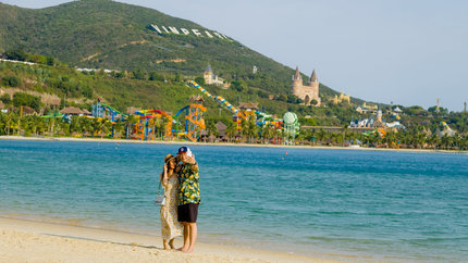 Check in tại bãi biển riêng (Ảnh: Vinpearl Nha Trang)