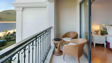 Ban công hướng biển rộng rãi