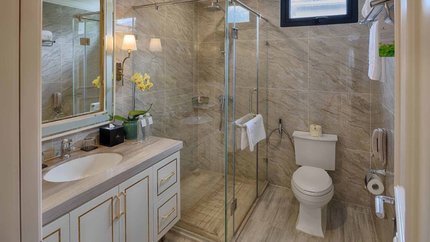 Phòng tắm hiện đại, đầy đủ tiện nghi