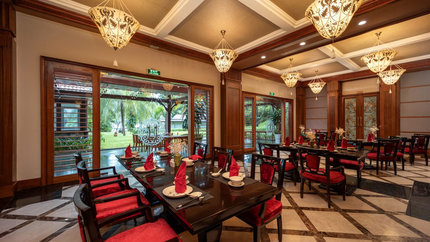 Nhà hàng Hương Việt