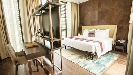 Phòng rộng rãi view hồ bơi