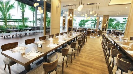 Cocoon Restaurant phục vụ buffet