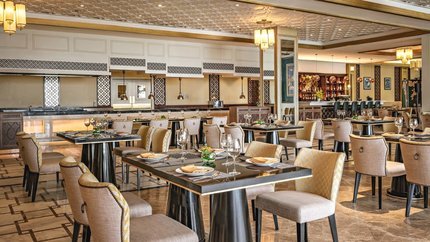 Nhà hàng Jasmine phục vụ các món Á   Âu