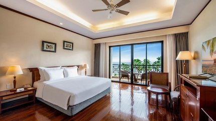 Phòng Grand Deluxe Queen Ocean View