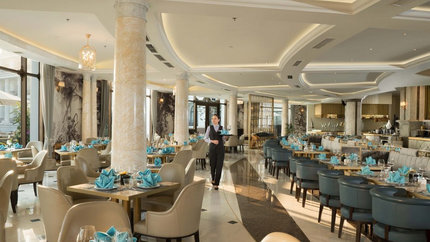 Nhà hàng Bayview tiêu chuẩn 5 sao