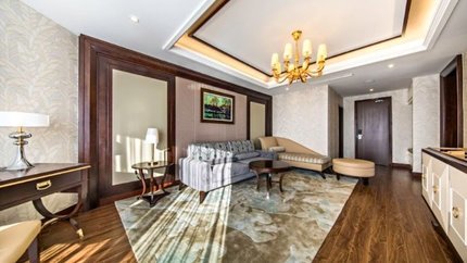 Phòng khách sang trọng của phòng Junior Suite