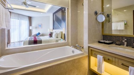Phòng tắm của phòng Deluxe Ocean
