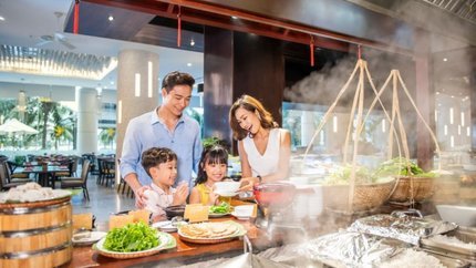 Nhà hàng Marina phục vụ menu buffet đa dạng