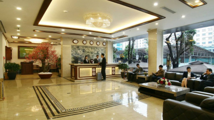 Quầy lễ tân tại Hà Nội Western