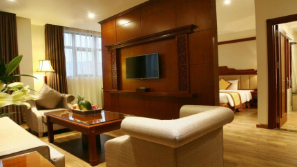 Phòng Suite tại Hà Nội Western 3*