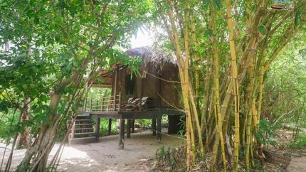 Bungalow Family Garden View