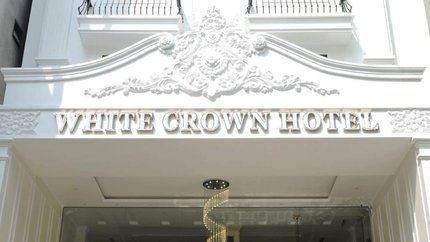 White Crown Hotel