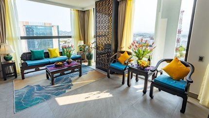 Bàn ghê được thiết kế độc đáo