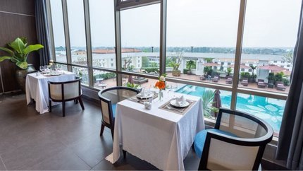 Bàn ăn có view tuyệt đẹp