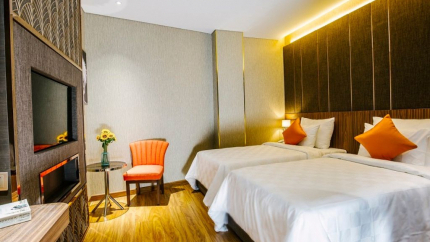 Phòng Deluxe (No Window) Winsuites Saigon Hotel 4*