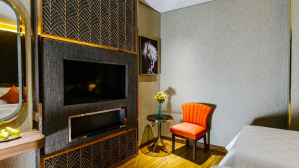 Phòng Deluxe (No Window) Winsuites Saigon