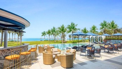 Pool Bar