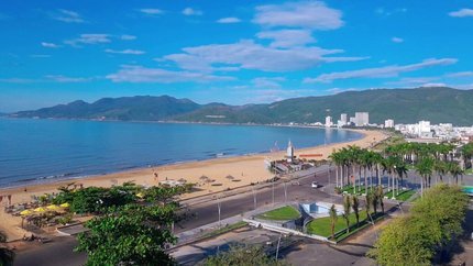 Bãi Biển Nhìn Từ Khách Sạn