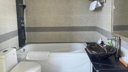 Phòng Tắm Khép Kín