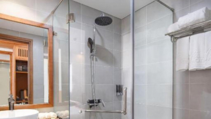 Phòng tắm Yes Hotel Đà Nẵng 3 sao