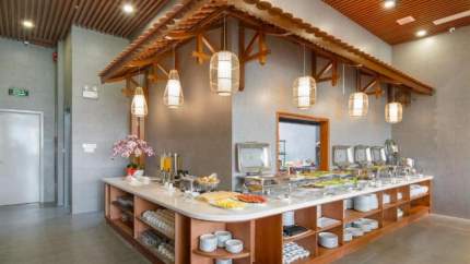 Quầy Buffet tại khách sạn Yes Hotel