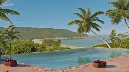 Hồ bơi ngoài trời