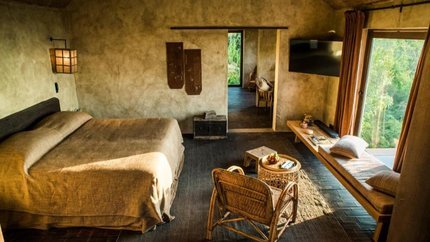 Phòng đập thông, sàn nhà bằng gỗ