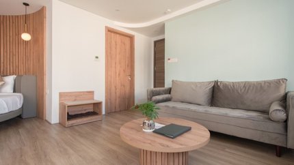 Ghế sofa tại phòng Family Suite
