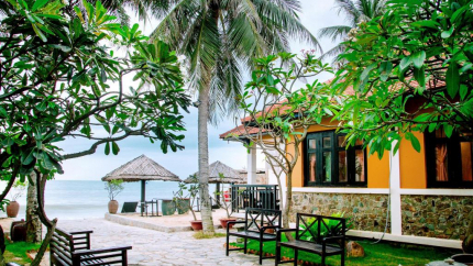 Sân vườn Zenora Beach Resort Phan Thiết
