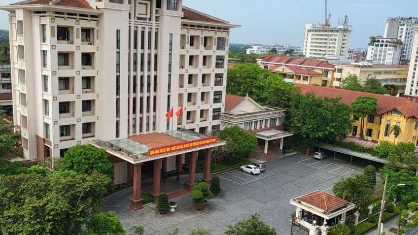 ad41-hue-hotel-64954f0fd8c96.jpg