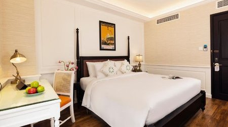 Deluxe No Window Double/Twin