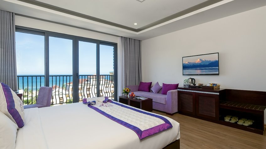 Phòng Suite With Sea View and Balcony