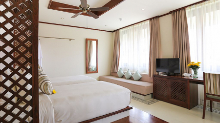 Deluxe Town View Room