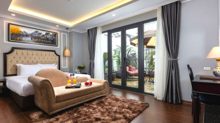 Babylon Suite Room with Terrace
