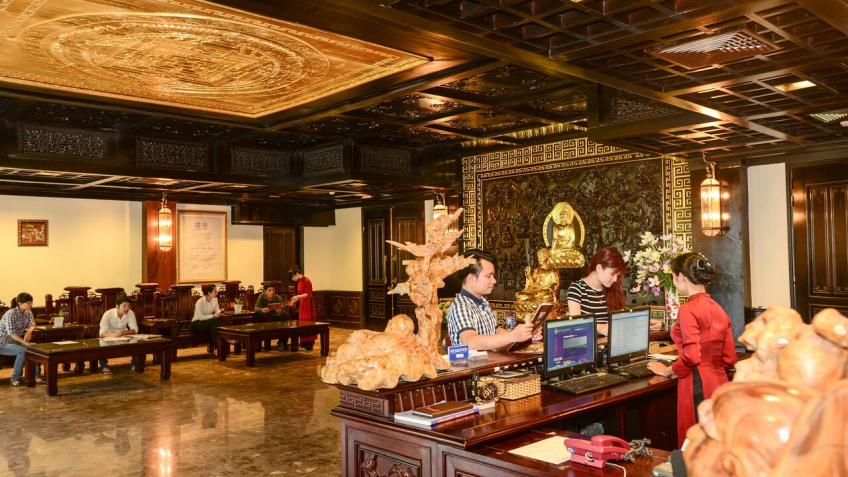 Quầy Lễ Tân Bái Đính Hotel Ninh Bình